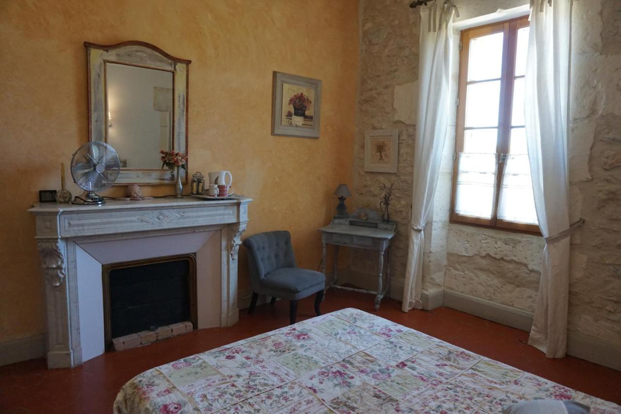Bed and Breakfast Les Deux Tours Brignon Exterior foto