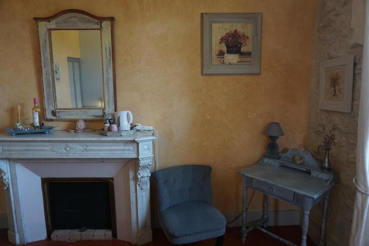 Bed and Breakfast Les Deux Tours Brignon Exterior foto